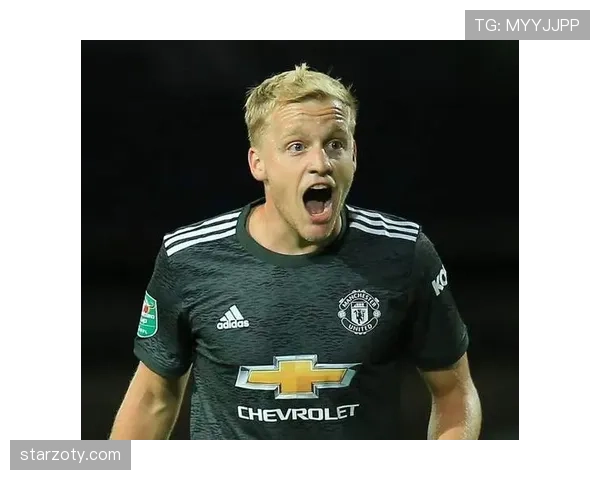 B费与莫德里奇中场组织能力与比赛掌控力差异解析