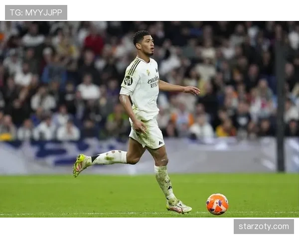 德布劳内与贝林厄姆的中场核心能力差异：组织创造力与全能性的对比分析