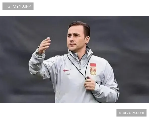 卡纳瓦罗近期抢断与出球表现如何支撑其防线稳定性优于年轻中卫？